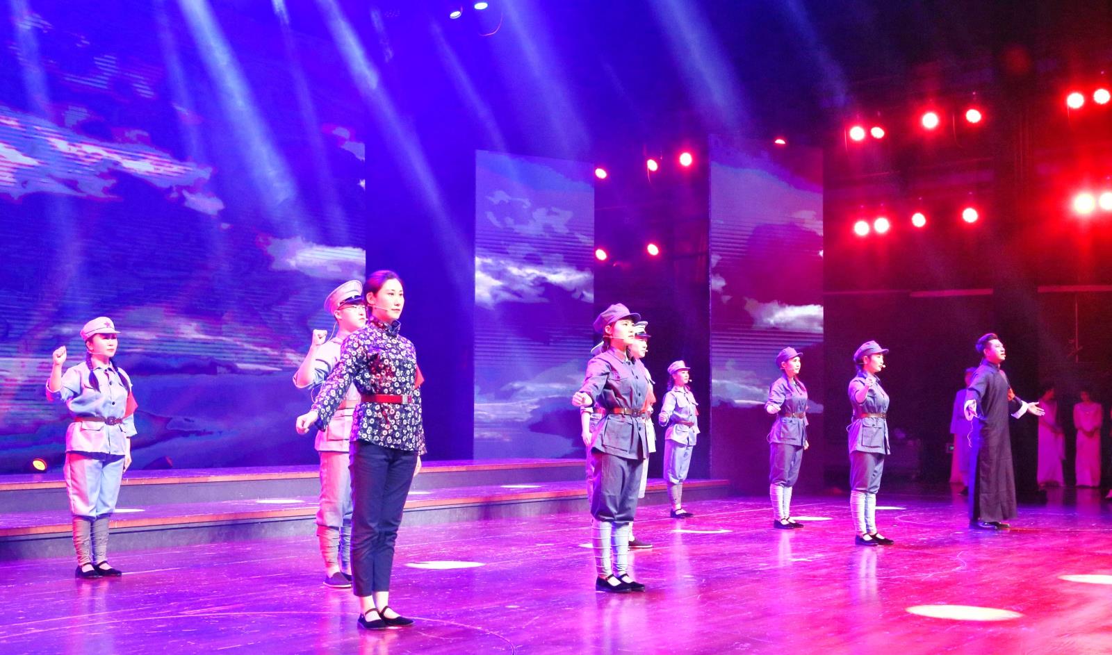 文藝匯演.jpg 文藝匯演.jpg