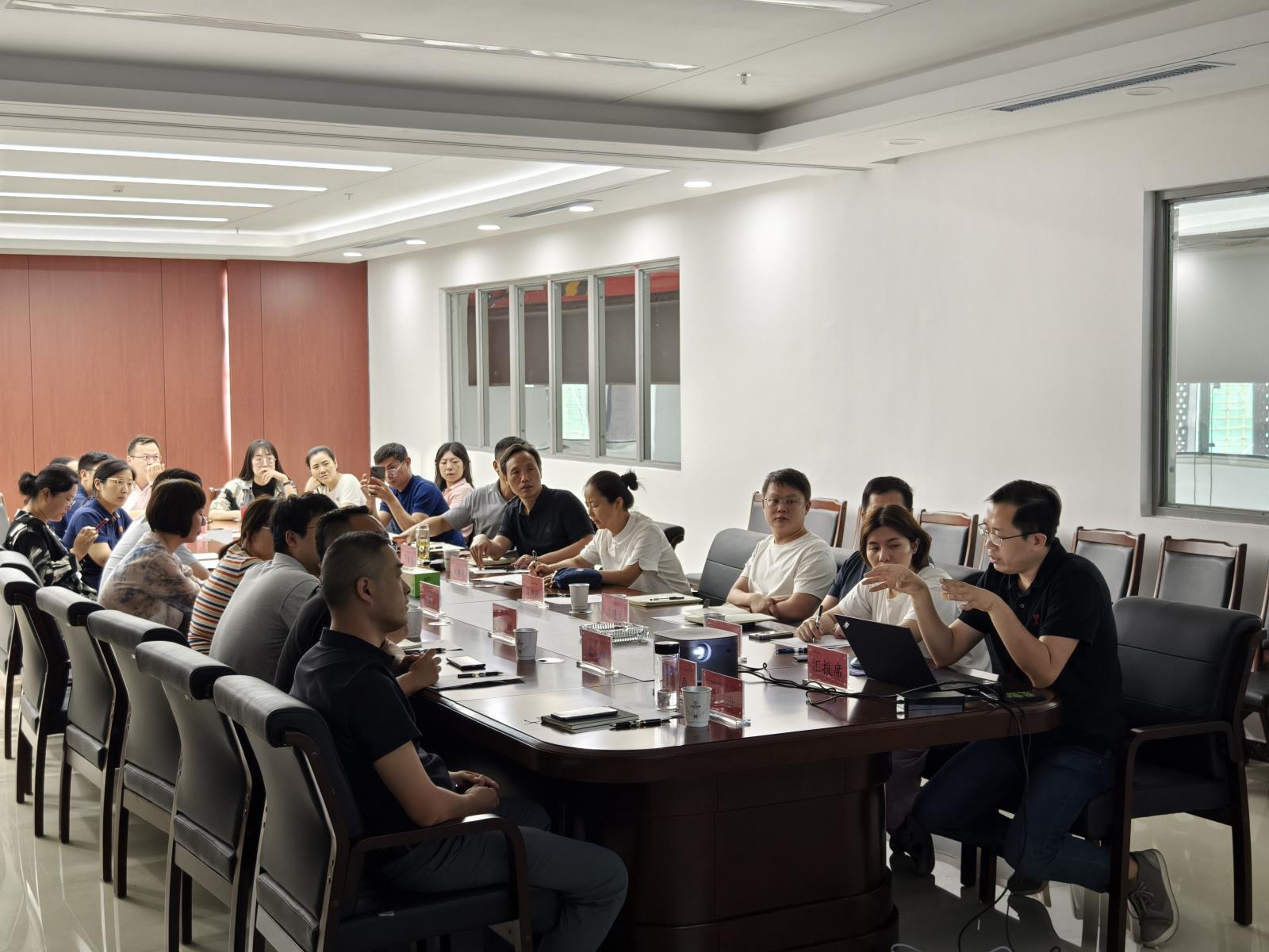 座談會.jpg 座談會.jpg